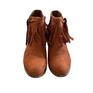 LoveMark Boots Size 8 Women’s